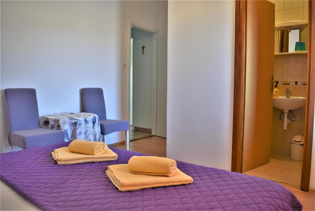 Rooms In Family House Vera Mundanije المظهر الخارجي الصورة