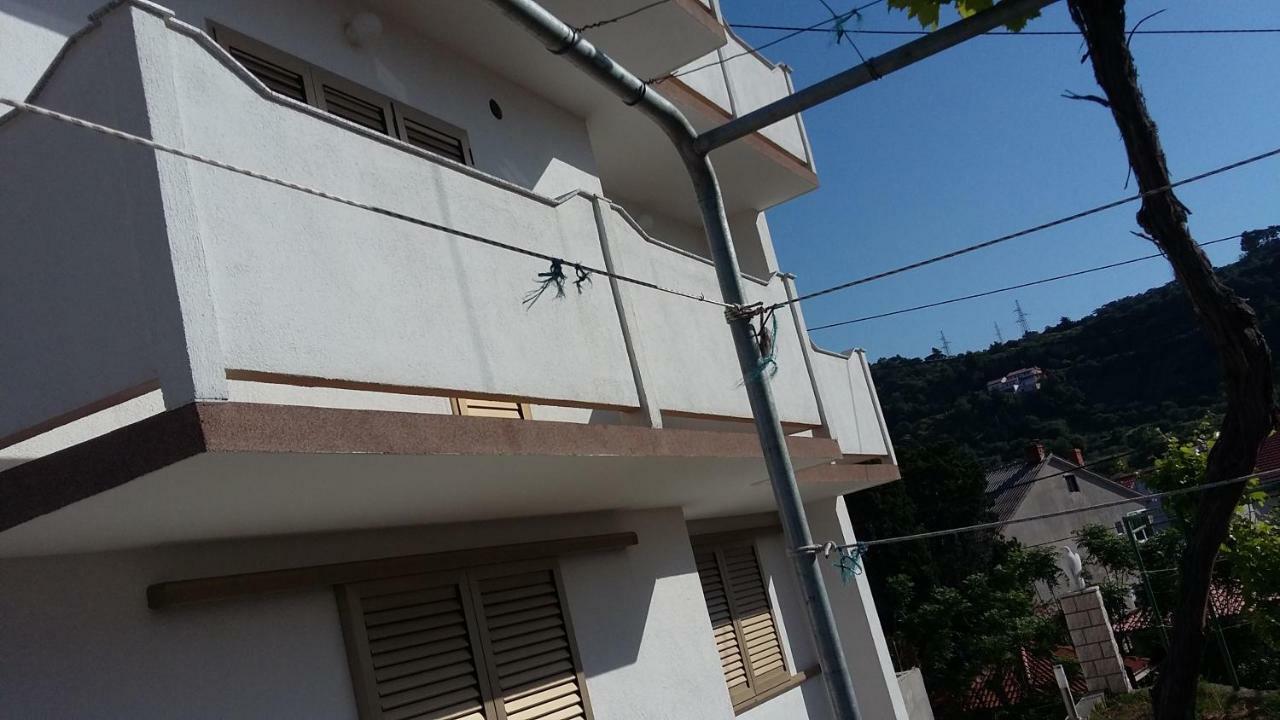 Rooms In Family House Vera Mundanije المظهر الخارجي الصورة